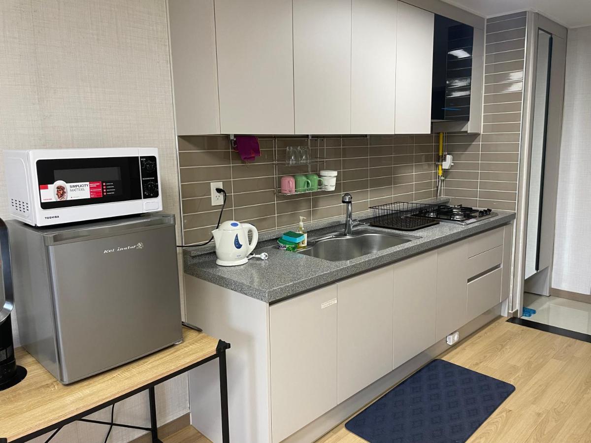 آنغلوس Spacious Luxury Condo W/ Kitchen Beside Hilton Clark D'Heights المظهر الخارجي الصورة